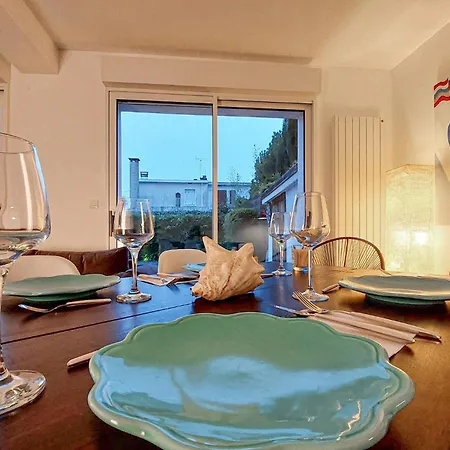 Stunning In With Kitchen Holiday home Royan
